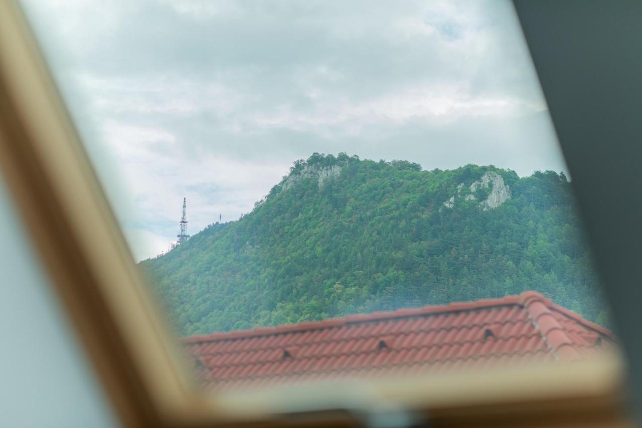 Hotel Fernweh Haus Braşov Esterno foto