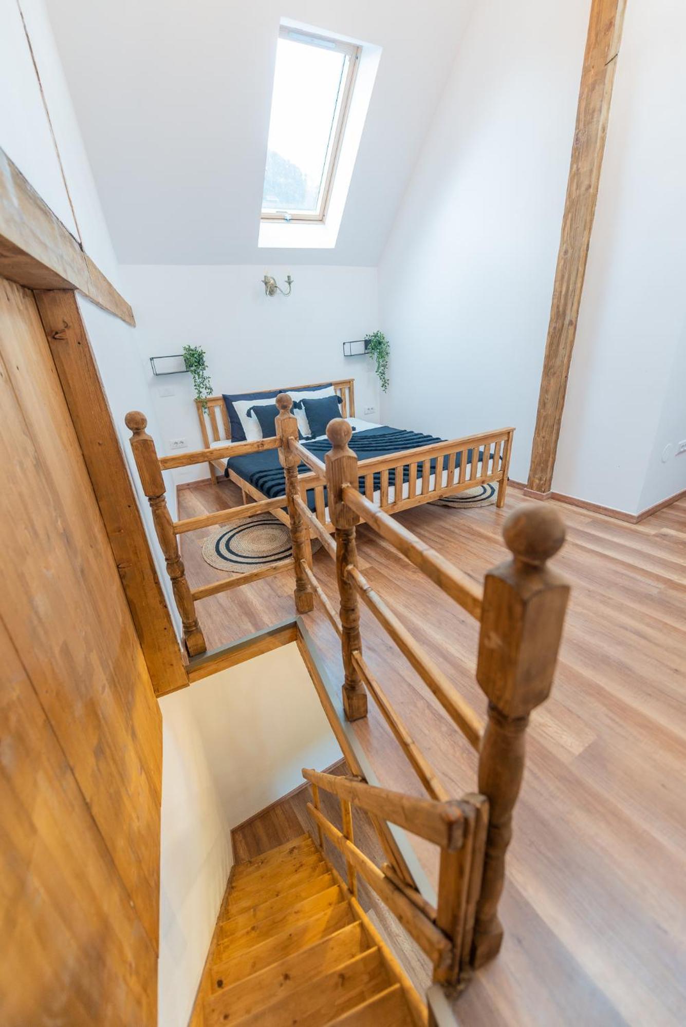 Hotel Fernweh Haus Braşov Esterno foto